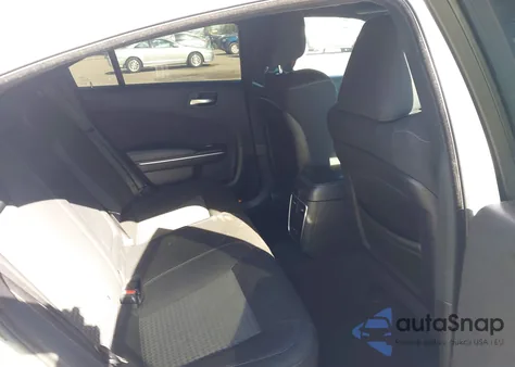 2019 Dodge Charger R/T Rwd z USA, uszkodzony, nr VIN 2C3CDXCT1KH757346